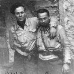 12 – Giulio Seniga (Nino) con con il comandante partigiano Riccardo Scrittori (Ottavio) in val D’Ossola nel 1944